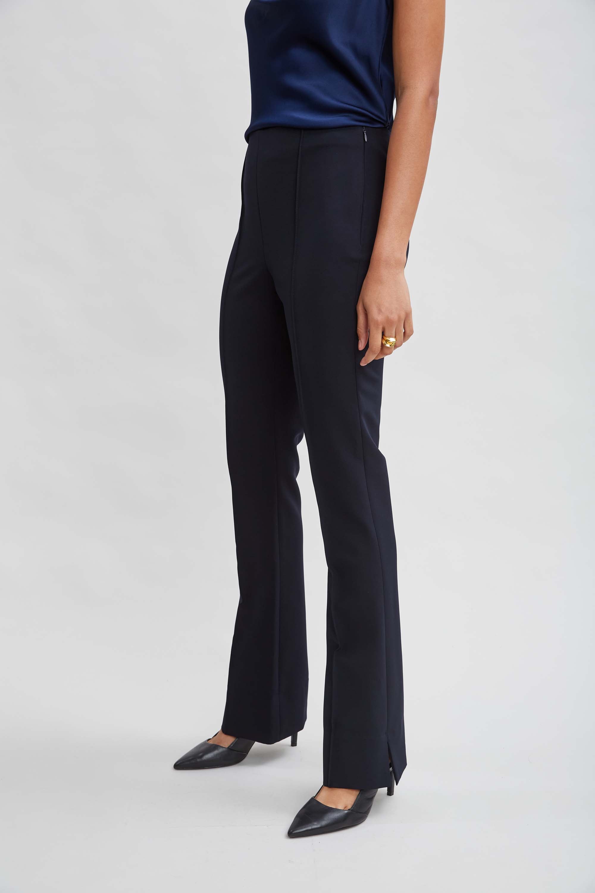 Crepe Seam Slit Flare Pant | Elie Tahari STARGAZER