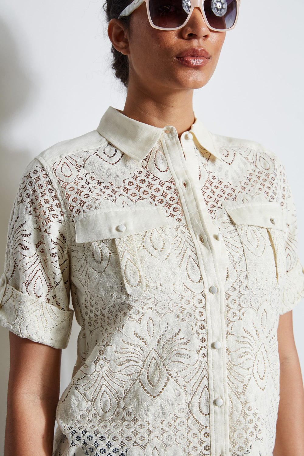 Short Sleeve Lace Utility Shirt | Elie Tahari SAND