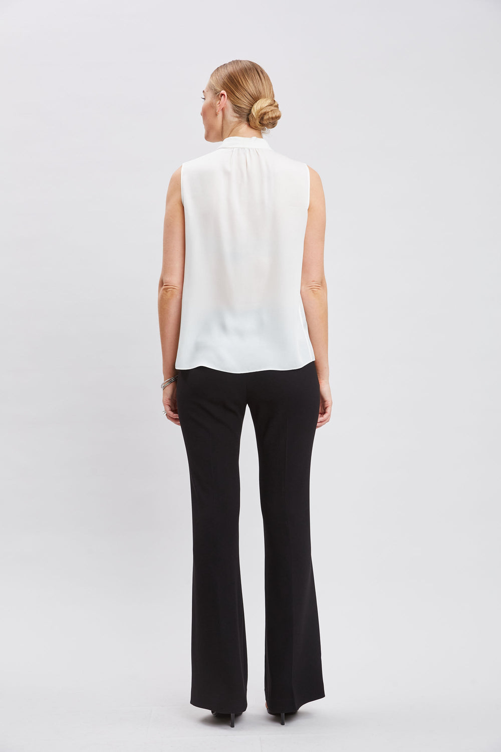 Midnight Garden Sleeveless Silk Top | Elie Tahari IVORY-BLACK