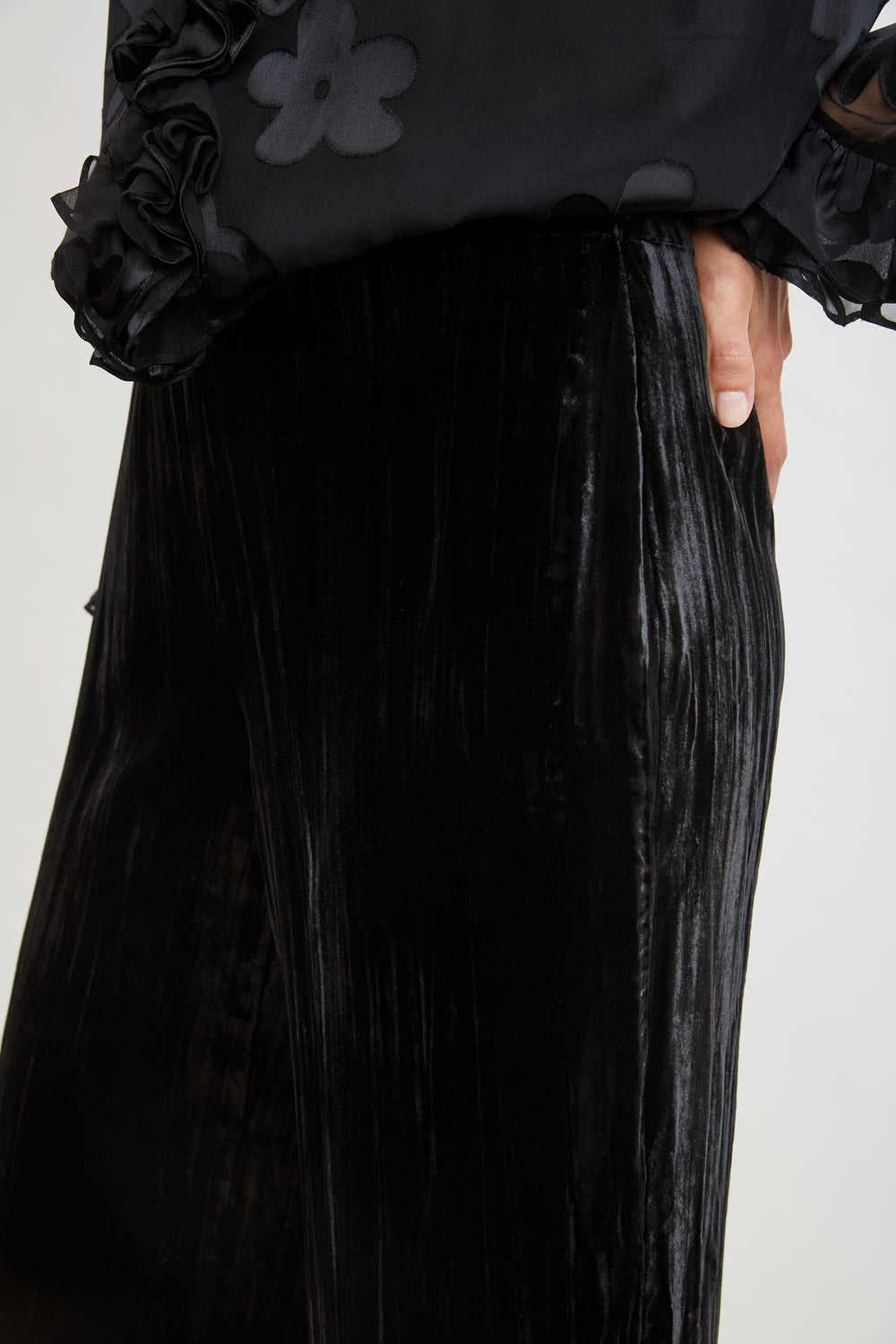 Velvet Fluid Pant | Elie Tahari BLACK