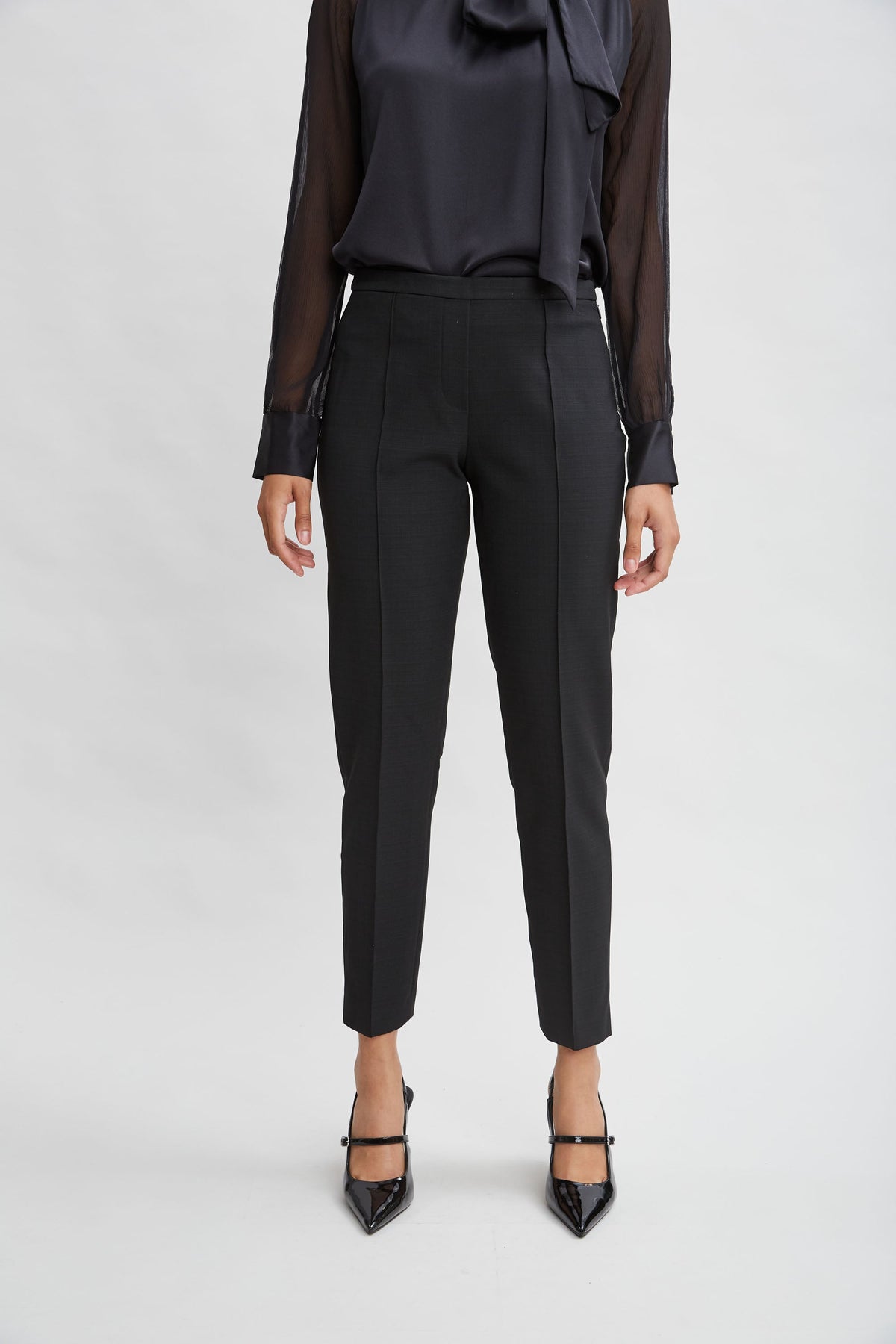 Pintuck Slim Pant | Elie Tahari BLACK