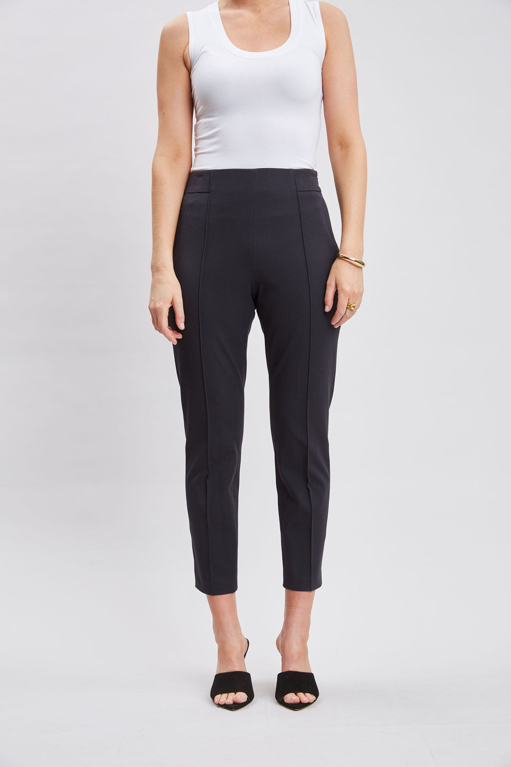 Contour Slim Cropped Pant | Elie Tahari BLACK