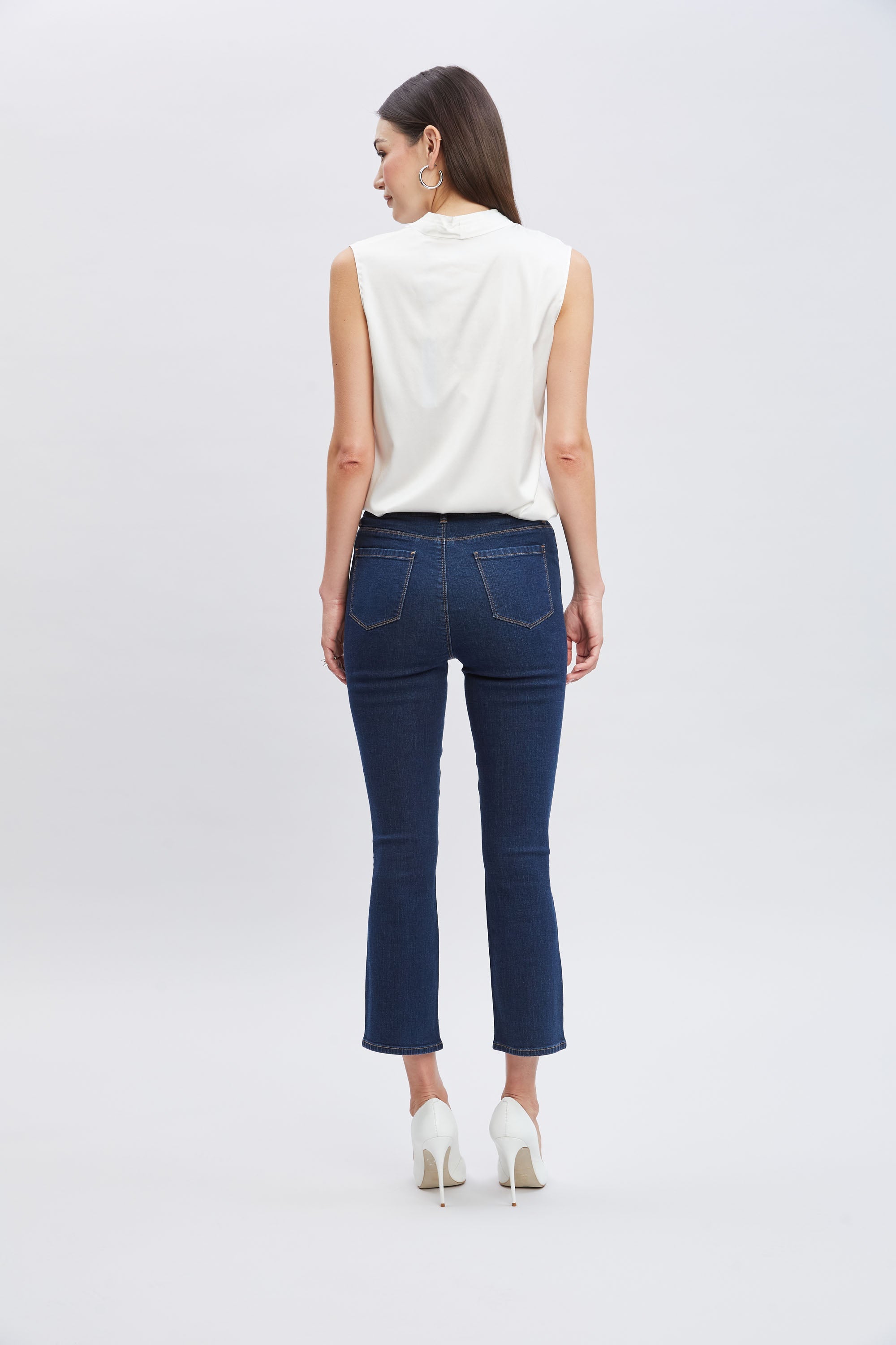 Micro Flare Cropped Jeans | Elie Tahari DARK WASH