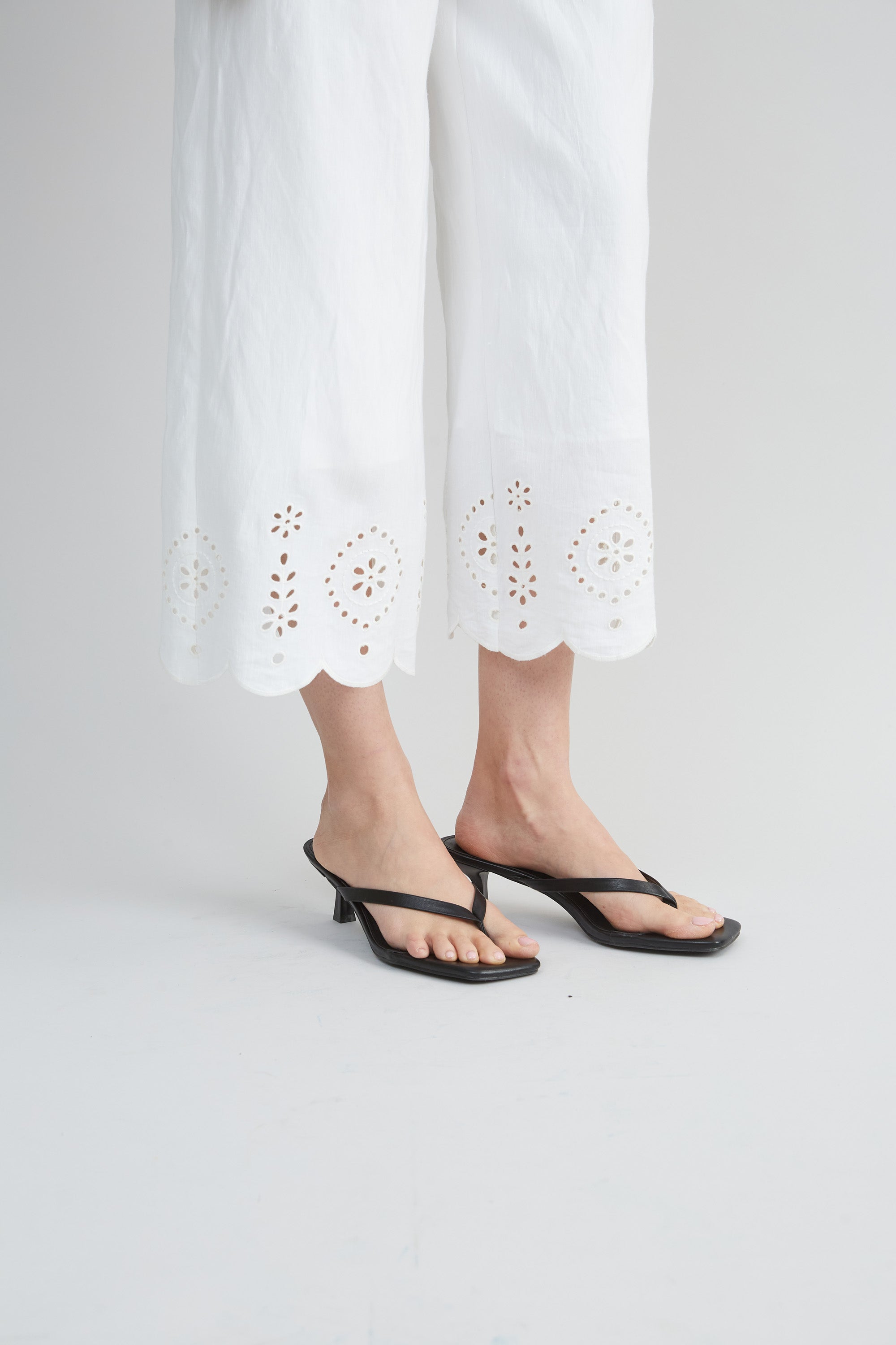 Linen Scallop Hem Pant | Elie Tahari WHITE