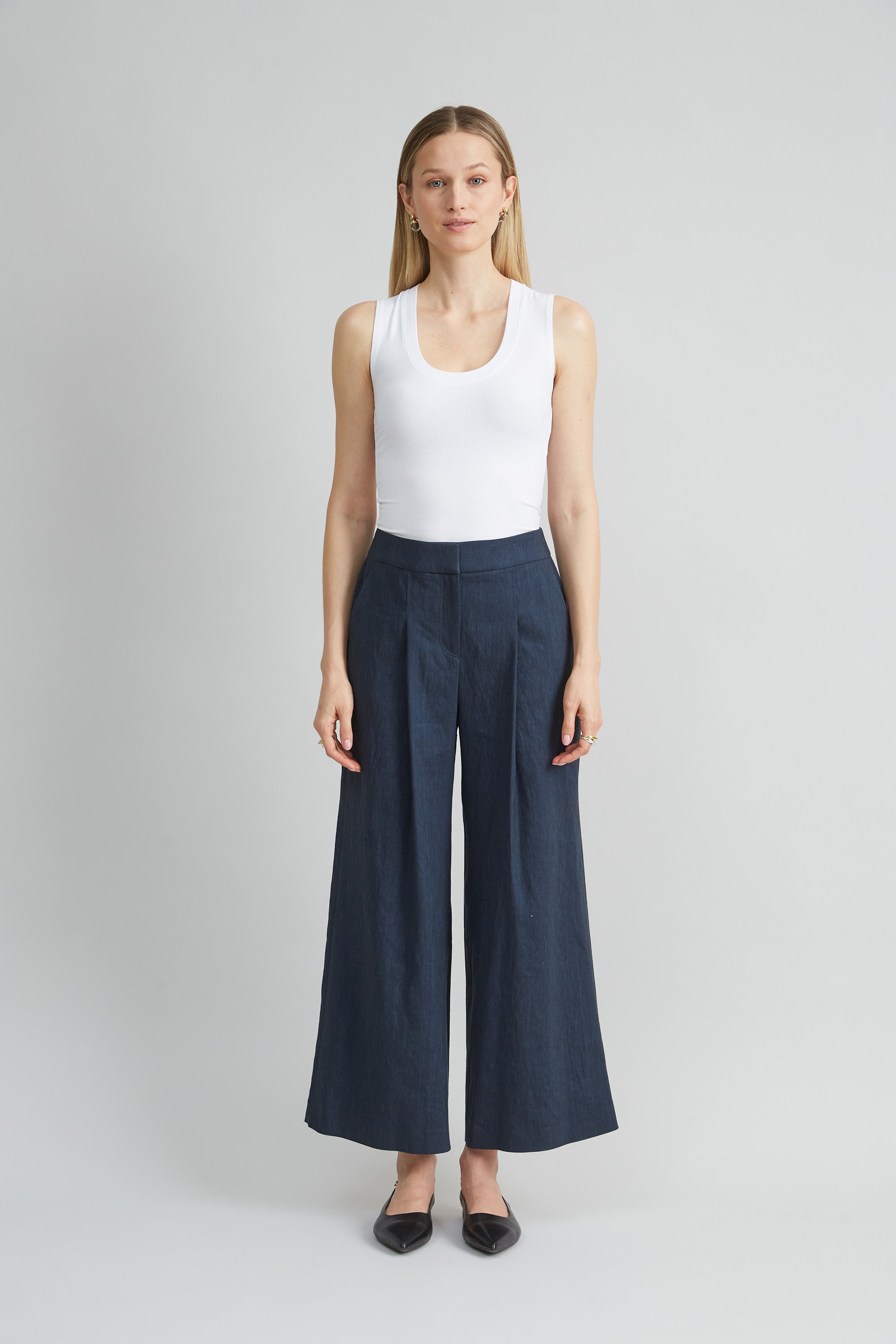 Pleated Linen Pant | Elie Tahari STARGAZER