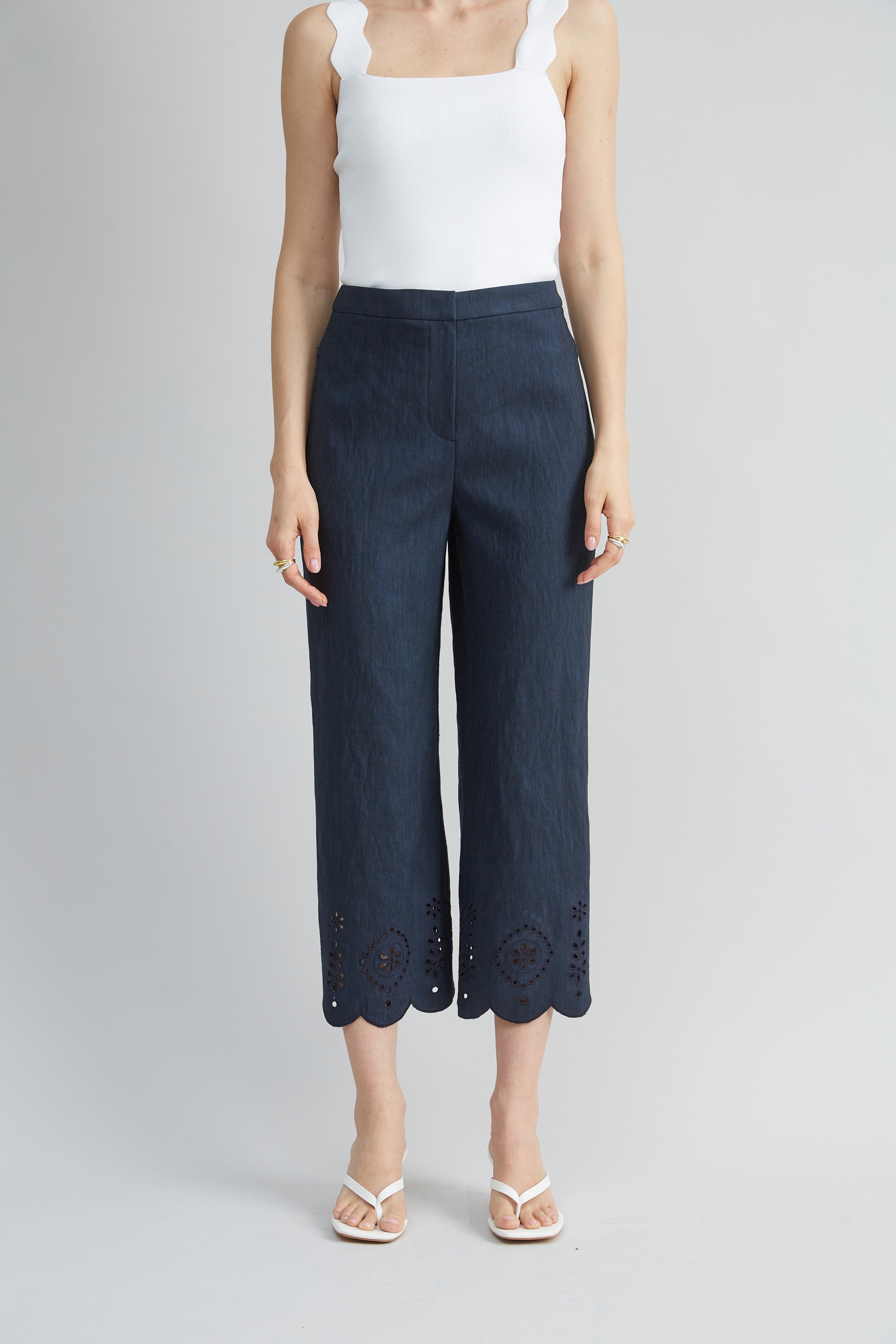 Linen Scallop Hem Pant | Elie Tahari STARGAZER