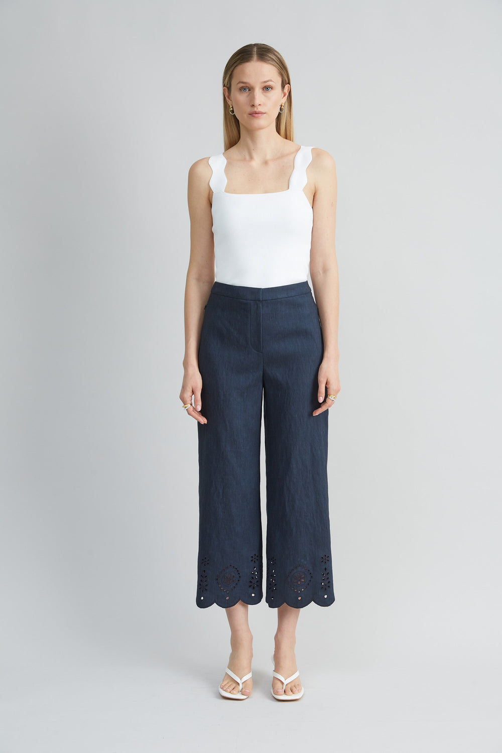 Linen Scallop Hem Pant | Elie Tahari STARGAZER