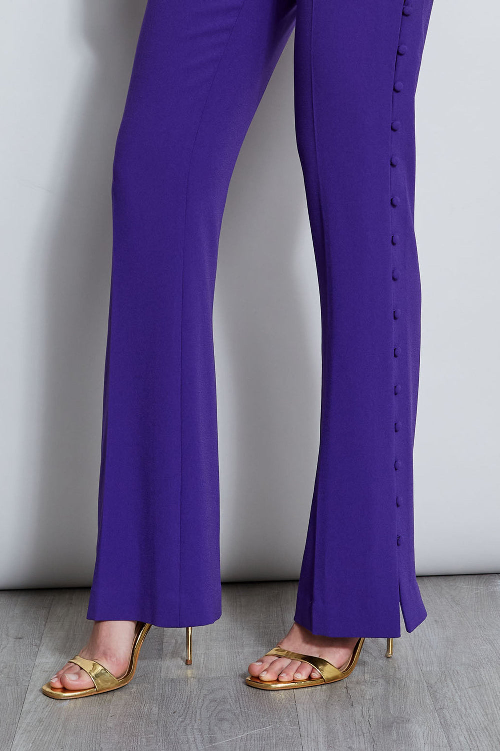 Side Button Crepe Pant | Elie Tahari GRAPE