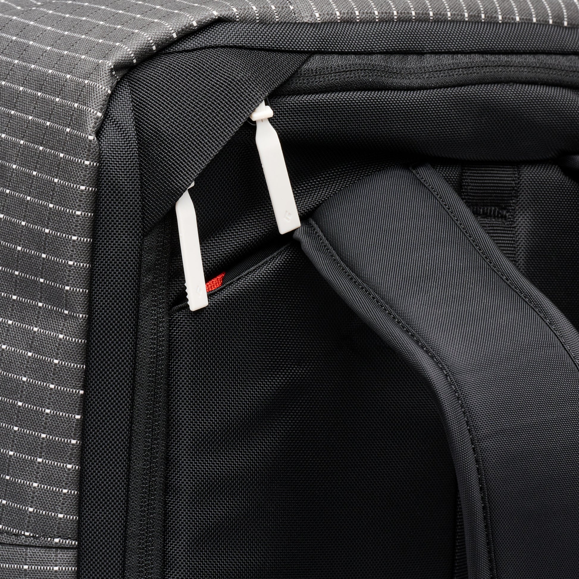 Black Diamond Stonehauler 40 L Travel Pack